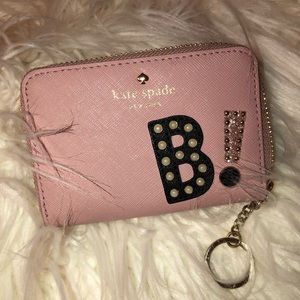 🐝KATE SPADE “B” INITIAL KEYCHAIN WALLET🐝
